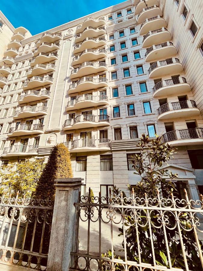 Apartment In Downtown "Rustaveli Residence" 第比利斯 外观 照片